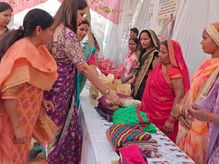 Dr. Payal Kanodia Initiates Weaving Change – Weaving of Heritage Campaign