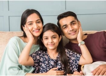 What is The Difference Between Family Mediclaim And Family Floater Insurance? 2 Family Mediclaim And Family Floater Insurance