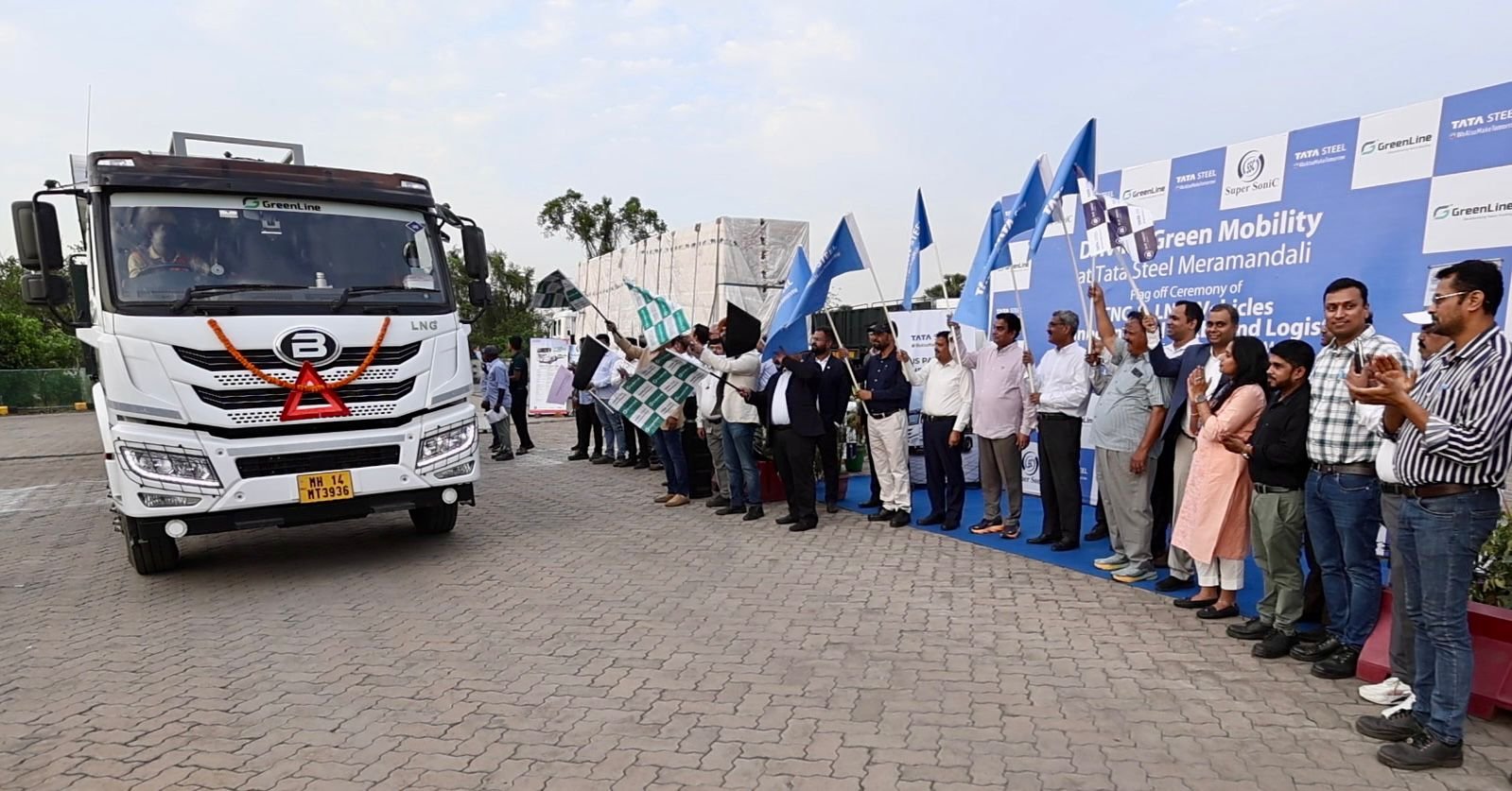 GreenLine Expands LNG Truck Partnership with Tata Steel