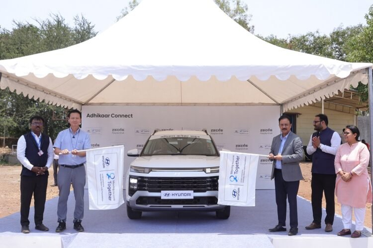 CSR: Hyundai HMIF Expands Adhikaar Connect Outreach in Maharashtra 1 The Adhikaar Connect Vahan was ceremonially flagged off at Navlakh Umbre, Maval, in the presence of Shyamkumar Singh, Function Lead – HMIL Pune, and Jae IL Lee, Vertical Head – Production General (Pune). The initiative reinforces HMIF’s commitment to extending last mile access to welfare services and strengthening outreach to underserved and remote communities.