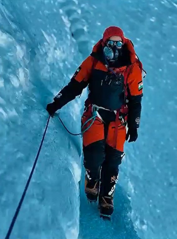 Indian Climber Shradha Gupta Summits Mount Manaslu, Her First 8,000-Metre Peak 3 India CSR