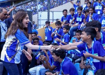 CSR: Mumbai Indians’ ESA Game Hosts 20,000 Children at Wankhede