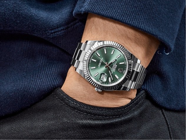 How to Buy a Luxury Watch as a Milestone Gift Without Getting It Wrong 1 India CSR