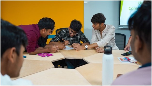 EIMR Students (left) | Deepakk Kummar, Founder, EIMR Business School (right)]