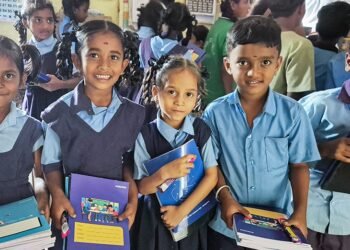 Samsung R&D Institute Notebook Initiative Reaches 2 Lakh Students Across Karnataka