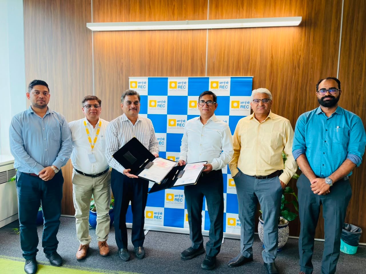 REC Provides Rs.4.22 Cr under CSR to establish 100 Smart Classrooms in Assam