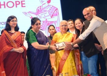 ThinkSharp Foundation was felicitated by Sunetra Ajit Pawar and Sudha Murty for its Digital Class project with Pune Zilla Parishad.