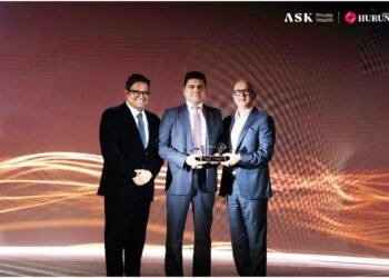 Alexander George Muthoot Conferred with Hurun India’s Prestigious “Top 50 Successful Successor Award”
