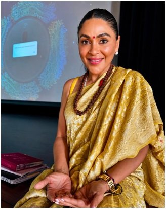 Somya Khurana Conducts Meditation and Sound Healing Session in Switzerland 1 India CSR