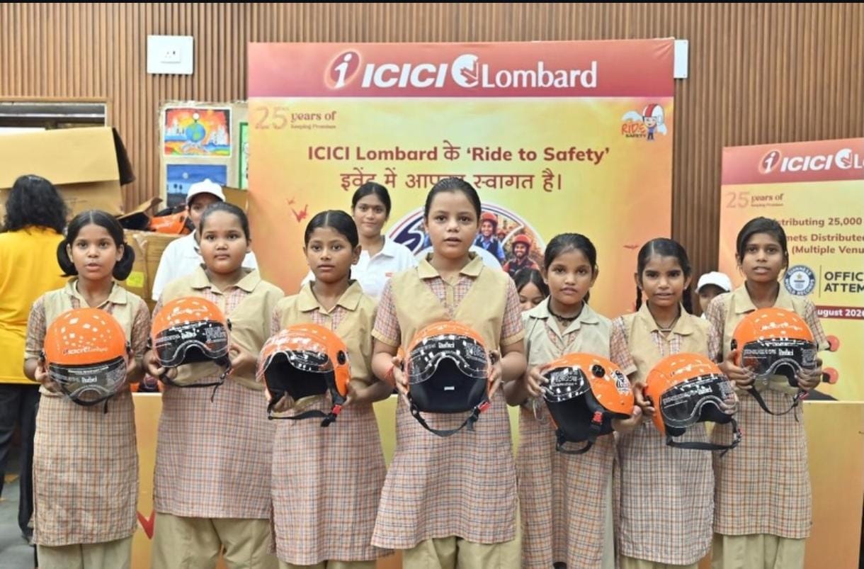 CSR: ICICI Lombard Distributes 25,468 Helmets, Sets Guinness World Record 1 CSR: ICICI Lombard Distributes 25,468 Helmets, Sets Guinness World Record