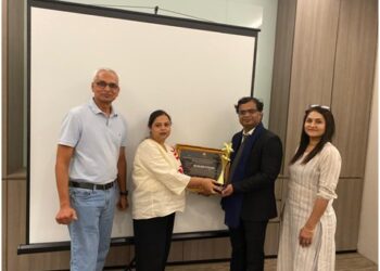 L-R  Venkata Rama,Ruma Chatterjee,Nilesh Potdar and Ram Kumari (Award Earlier Presented to Legends Asha Bhosle and Udit Narayan in 2025)