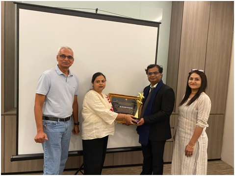 L-R  Venkata Rama,Ruma Chatterjee,Nilesh Potdar and Ram Kumari (Award Earlier Presented to Legends Asha Bhosle and Udit Narayan in 2025)