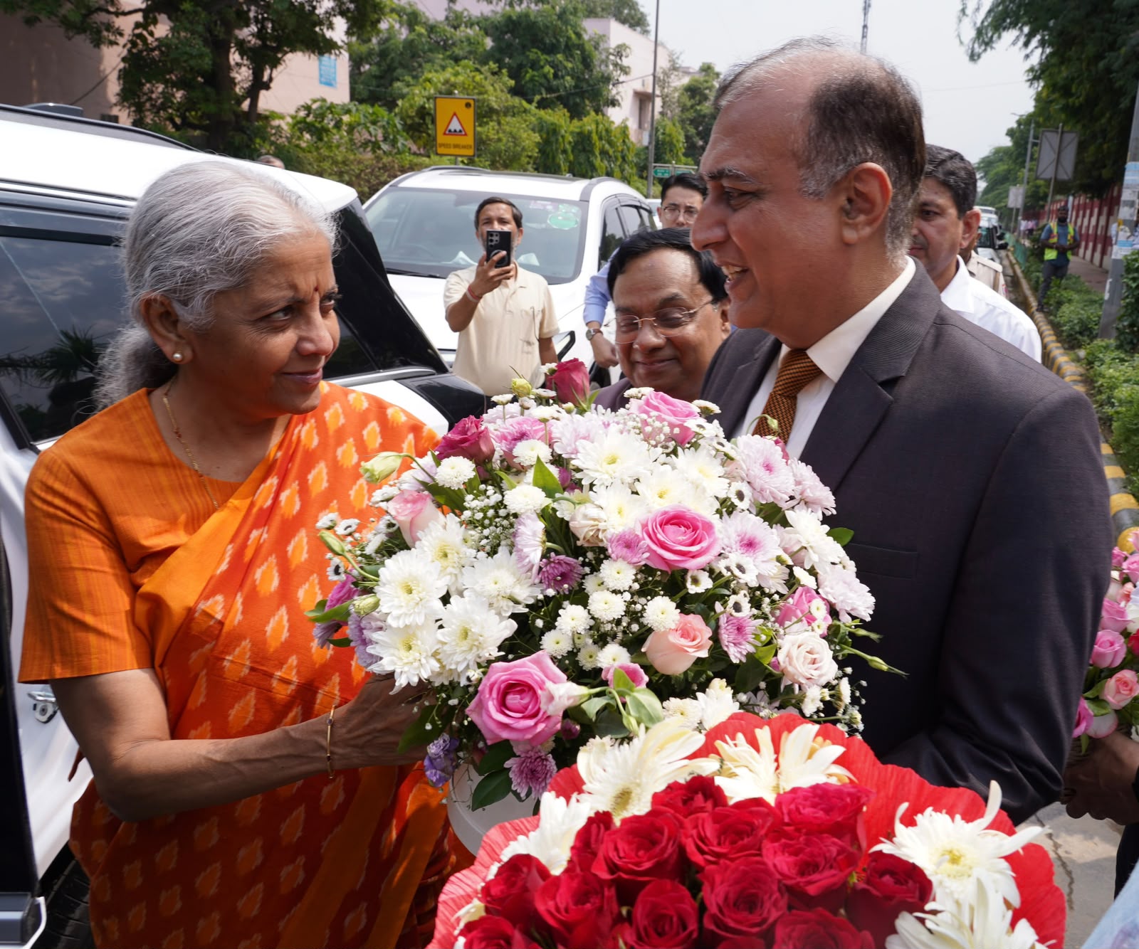 CSR: IIFCL-Supported Bharat Vann Adds 10,000 Native Saplings in New Delhi 1 India CSR®