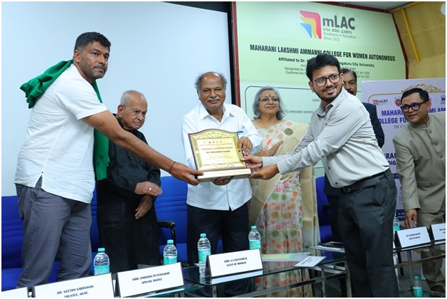 Mohammed Suhaib Honoured with Visionary Leadership Award for Expanding School Libraries in Melukote 1 India CSR®