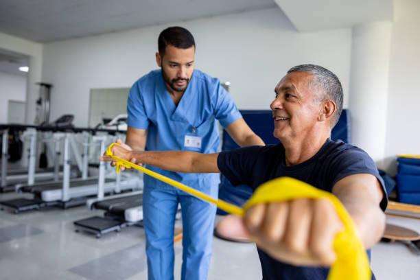 Why Patients Seeking Physiotherapy in Hyderabad Prefer At-Home Care for Knee and Hip Recoveries 1 Image Credit: iStock