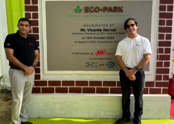 The Stone Laying Ceremony of the Sanand Eco Park at GIDC Sanand by Mr. Sunil Khanduja, Chairman, Ingersoll Rand India Limited. and Mr. Vicente Reynal, Chairman, President & CEO of Ingersoll Rand